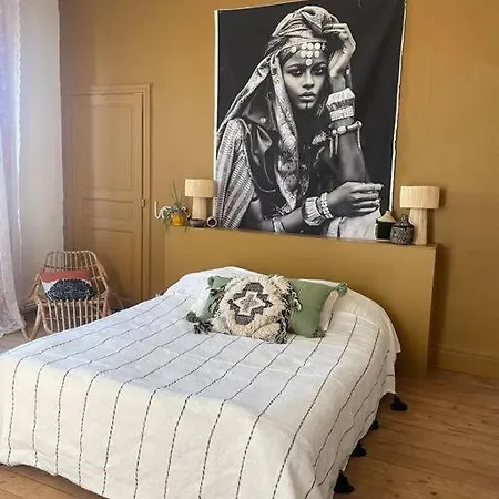 Maison De Maitre Au Coeur D'un Village Tarnais *